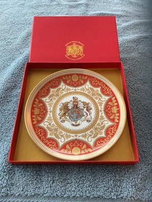 Kensington Palace Crest Collection plate red w/gold trim 6.5  fine bone china