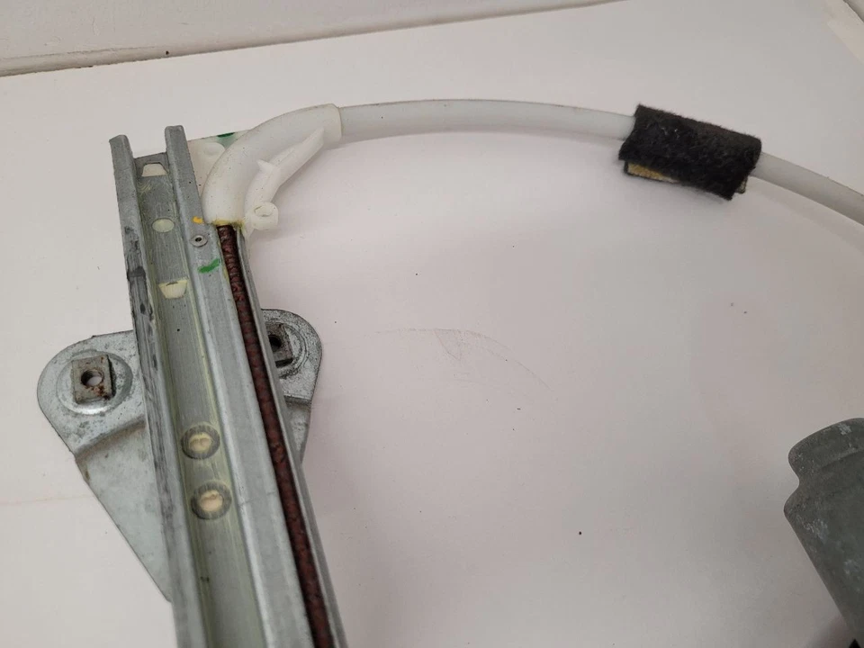 02-06 JEEP LIBERTY Passenger Rear RH Window Regulator Electric 55360034AB  Foto 3 de 4