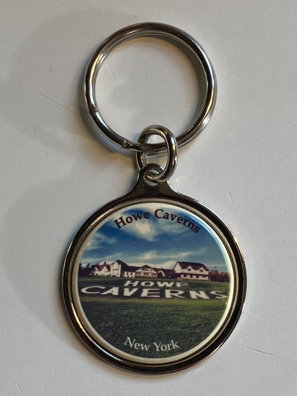 Vintage Howe Caverns New York Keychain Fob, Barlow USA, 1.5” Diameter