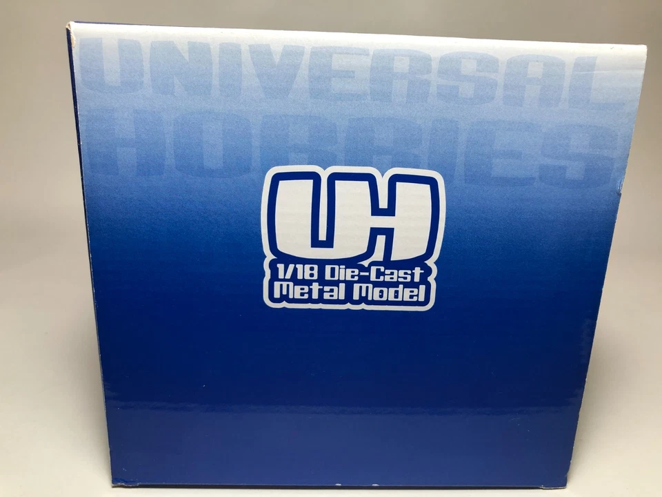 1/18 UNIVERSAL HOBBY LAND ROVER Serie III 109 Pick Up - Immagine 3 di 4