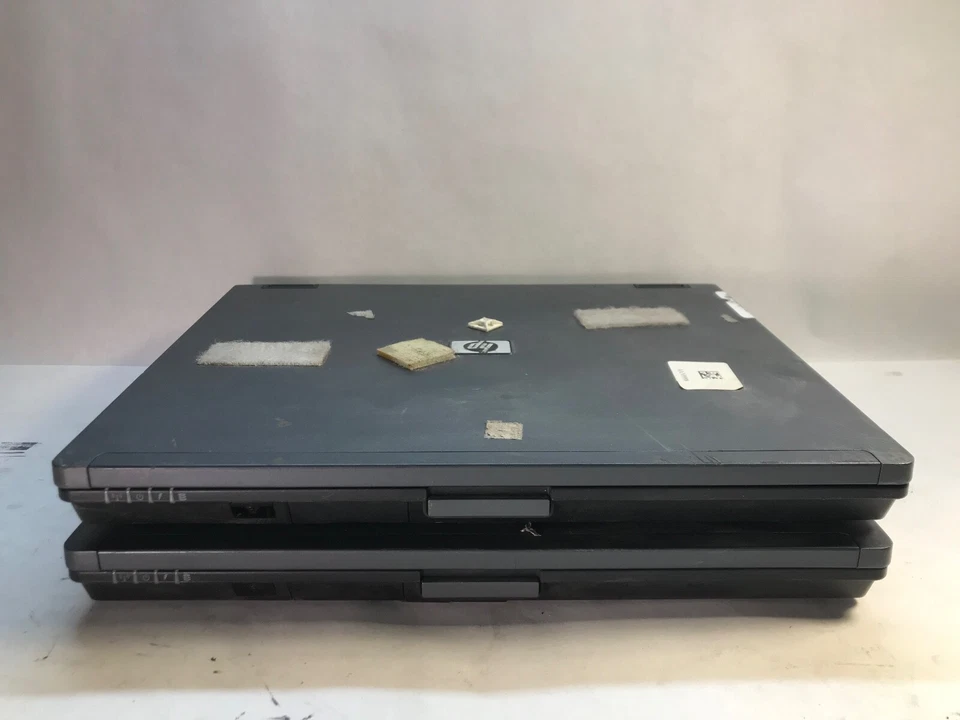 LOT OF 2- HP Compaq nc4400 12" Laptop Intel Core 2 Duo- BAD DISPLAY- MZ - Image 2 of 4