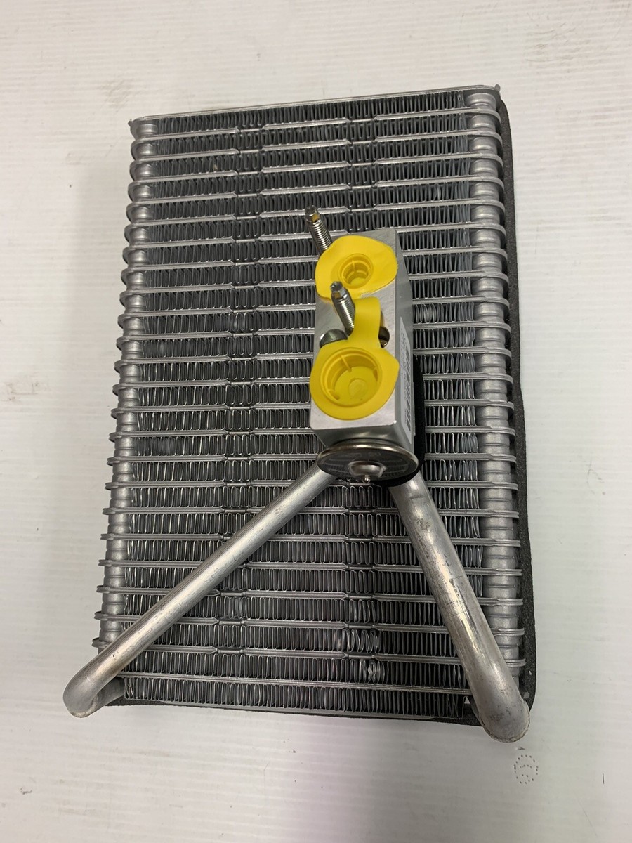 NEW HOLLAND CNH EVAPORATOR 84579699 | eBay NEW HOLLAND CNH EVAPORATOR 84579699 | eBay