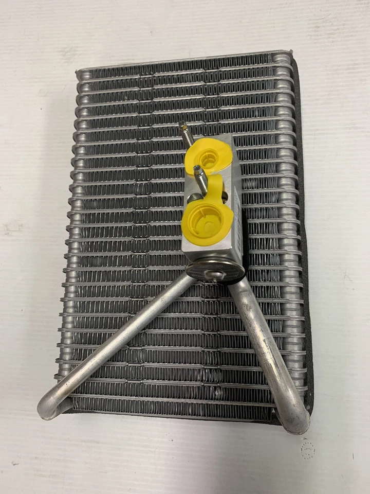 NEW HOLLAND CNH EVAPORADOR 84579699 Foto 2 de 4