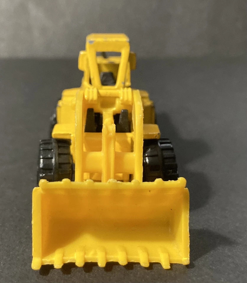Vintage 1979 Mattel Hot Wheels Yellow Cat 3 Wheel Loader 1172 Diecast Malaysia - Image 4 of 4