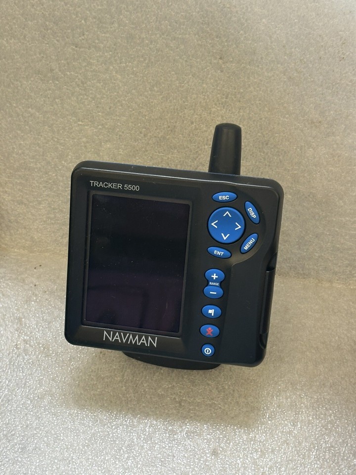 Navman Tracker 5500 Chartplotter With Gps Antenna – GOMW