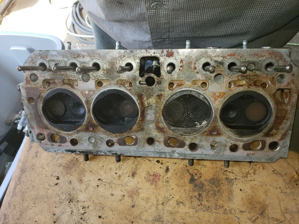 Rueda Caballo D-250 Tractor Renault 800 19.9HP Motor Culata Foto 3 de 3