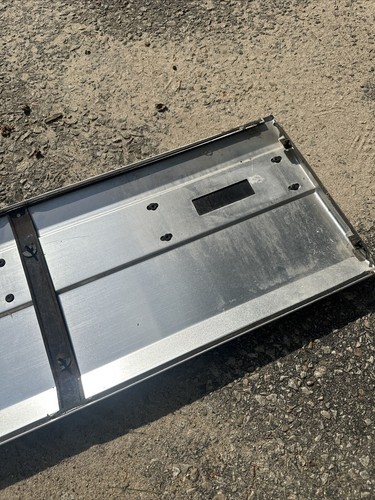 87-96 Ford Bronco Tailgate Trim Finish Panel Back Molding Gate Reflector Strip - Picture 10 of 10