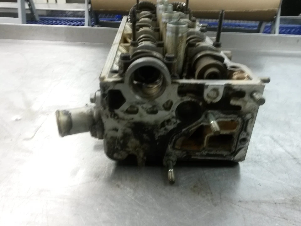 Cabeça de cilindro para 93-95 Geo Prizm 1.8 - Imagem 3 de 4