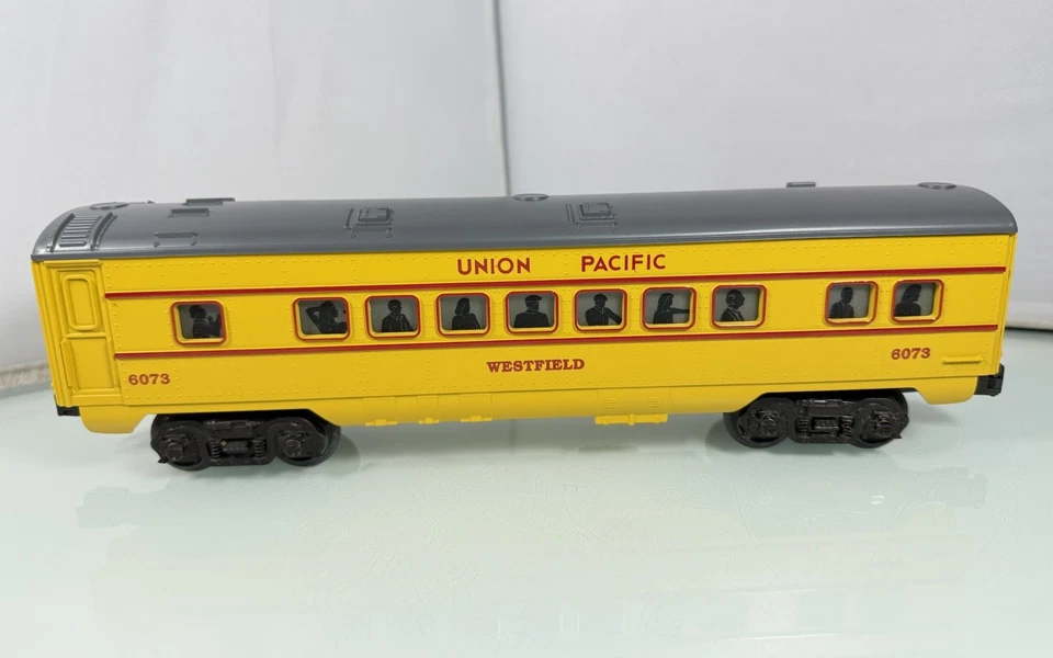 Lionel O Gauge 6073 Union Pacific "Westfield" Yellow Illuminated Passenger Car - Image 3 of 4