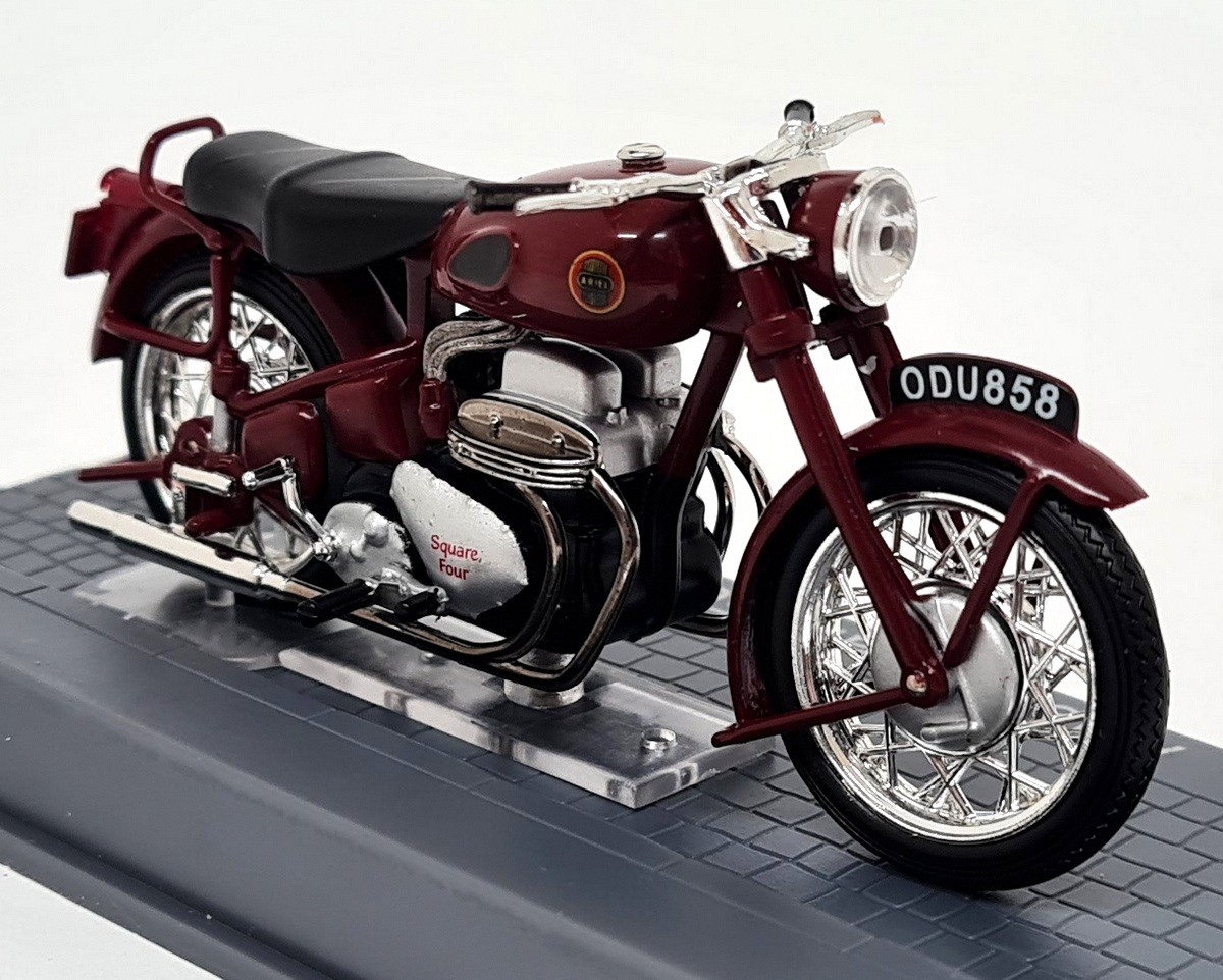 Ixo 1/24 Ariel Square Four 1956 Red + Plinth Scale appx 9cms Model Motorbike