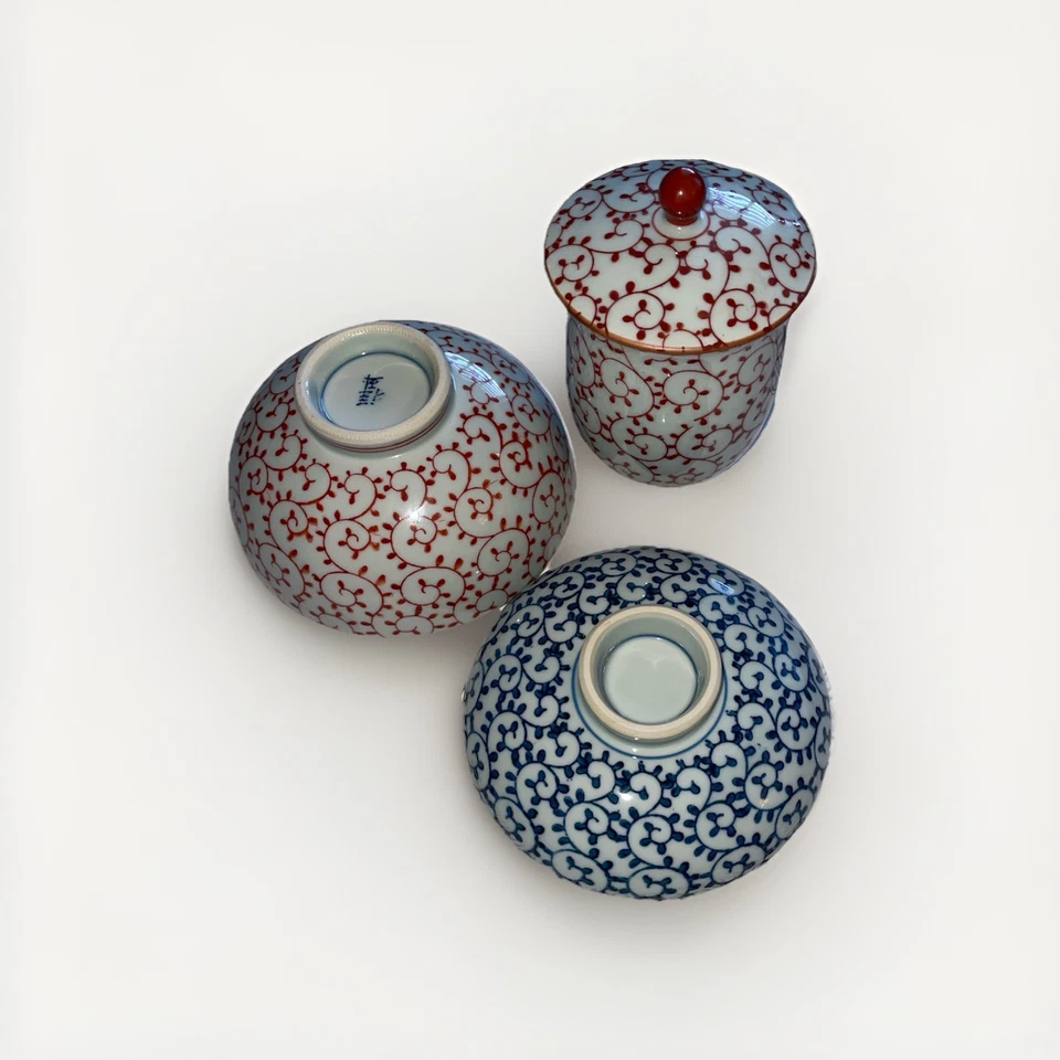 Conjunto de prato vintage chinês exportação porcelana motivo videira rolagem vermelho e azul - Imagem 4 de 4