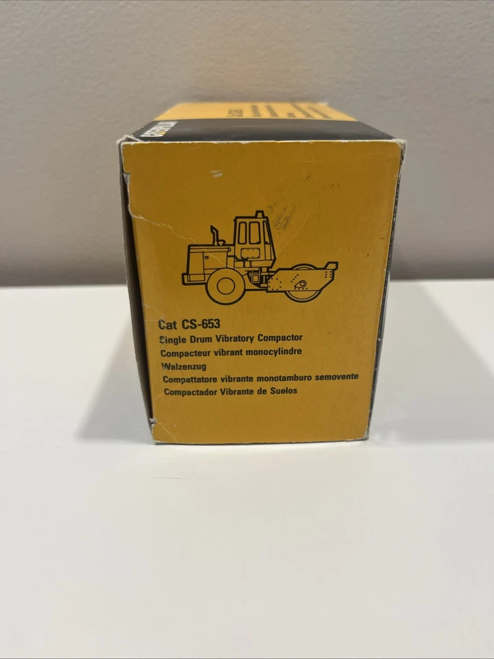 Conrad Compactor Caterpillar CAT CS 653, model  1:50 -with box Not mint A36 - Image 4 of 4