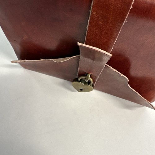 Pen to Paper Handmade Leather Journal 192 Pages Brown Locked (NO KEYS INCLUDED) - Picture 13 of 13
