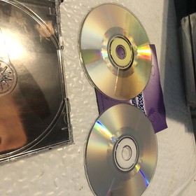 Shenmue Sega Dreamcast Complete First Discs Have some Scratches