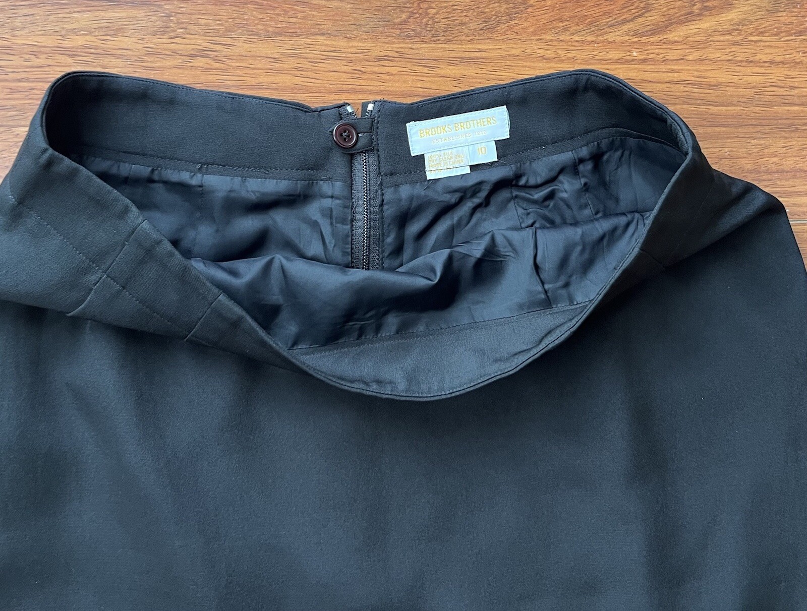 BROOKS BROTHERS Women’s Basic Classic Timeless Si… - image 3