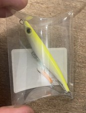 *NEW* Mr labrax 9 Hard Lure With Rattle In Lemon Back 10g 9cm Bass Pike Perch
