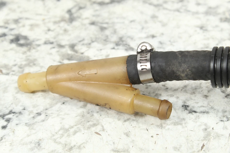 Шланги охлаждения выпускного коллектора 1998 YAMAHA WAVERUNNER GP800 63M-12581-00-00 - Изображение 2 из 4