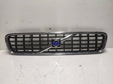 Calandre Volvo V50