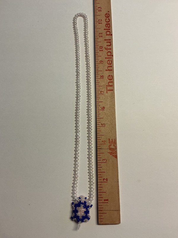 BEAUTIFUL HANDMADE BLUE AND WHITE SEED BEAD TURTLE NECKLACE B2-16