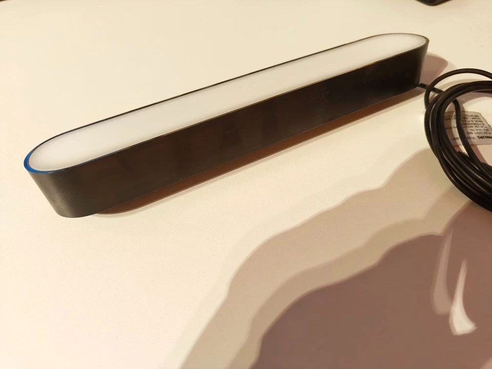 Philips Hue White & Color Ambiance Play Lightbar (Ohne Zubehör & Netzteil) - Bild 4 von 4