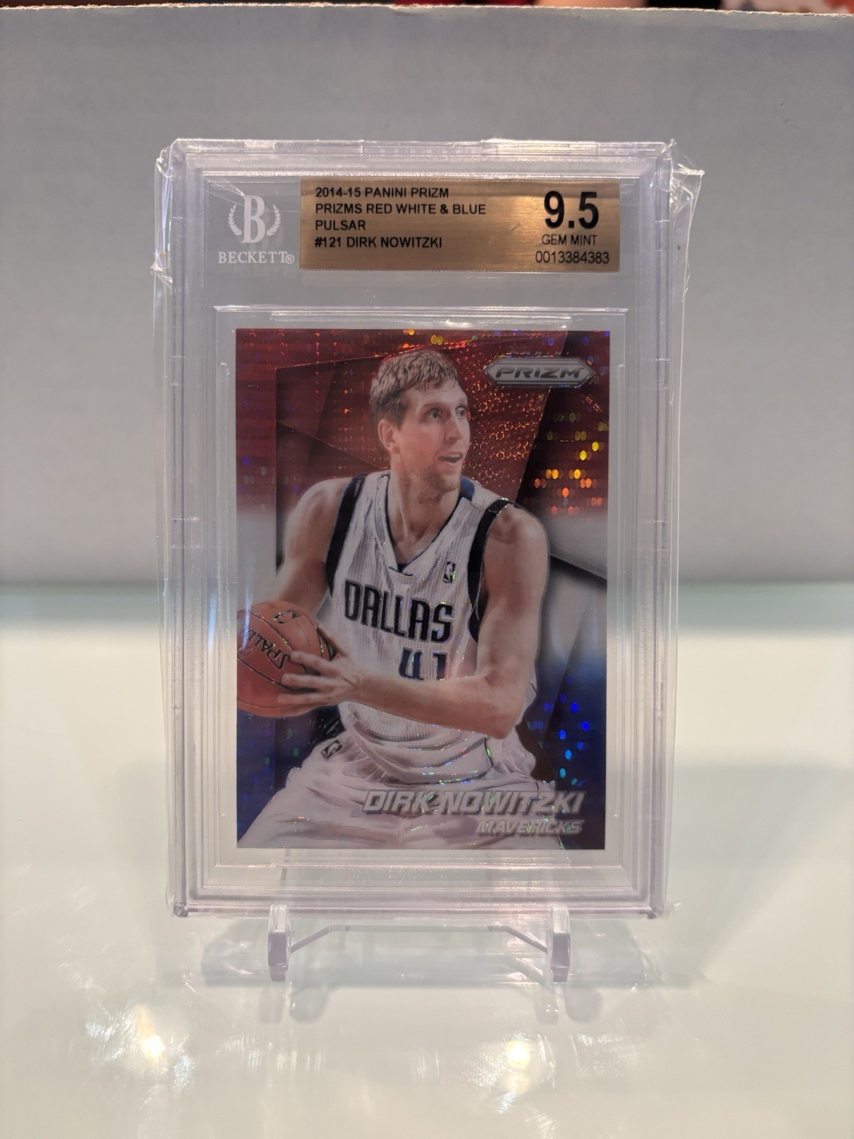 2014-15 Prizm Red White Blue Pulsar Dirk Nowitzki BGS 9.5 #121