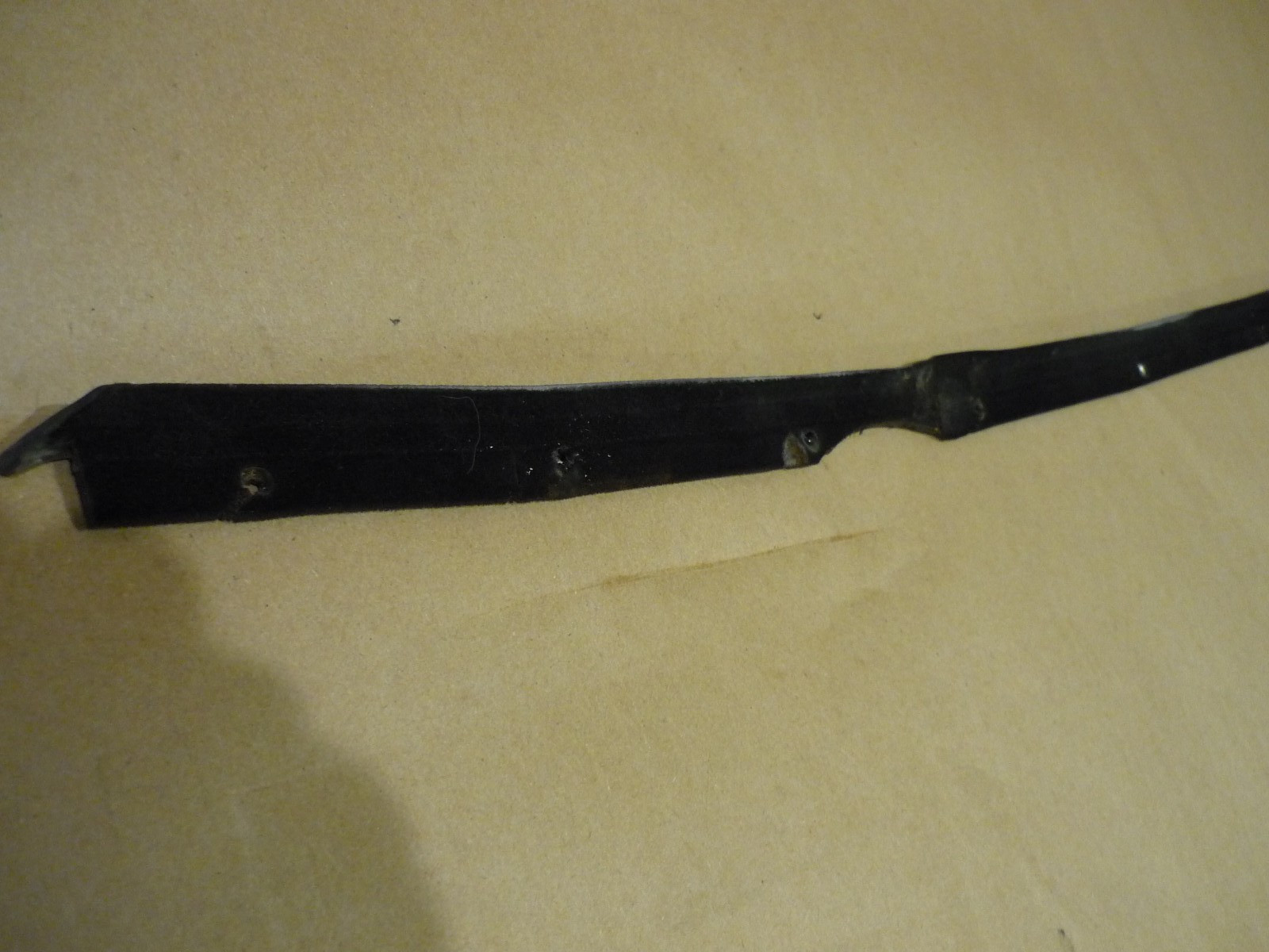 Ferrari  208,308 - RH  Door Weatherstrip GTS  - P/N 60433703