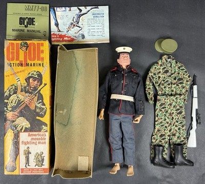 Vintage 1964 Hasbro G.I. Joe Action Marine Action Figure w/ OG Box 7700