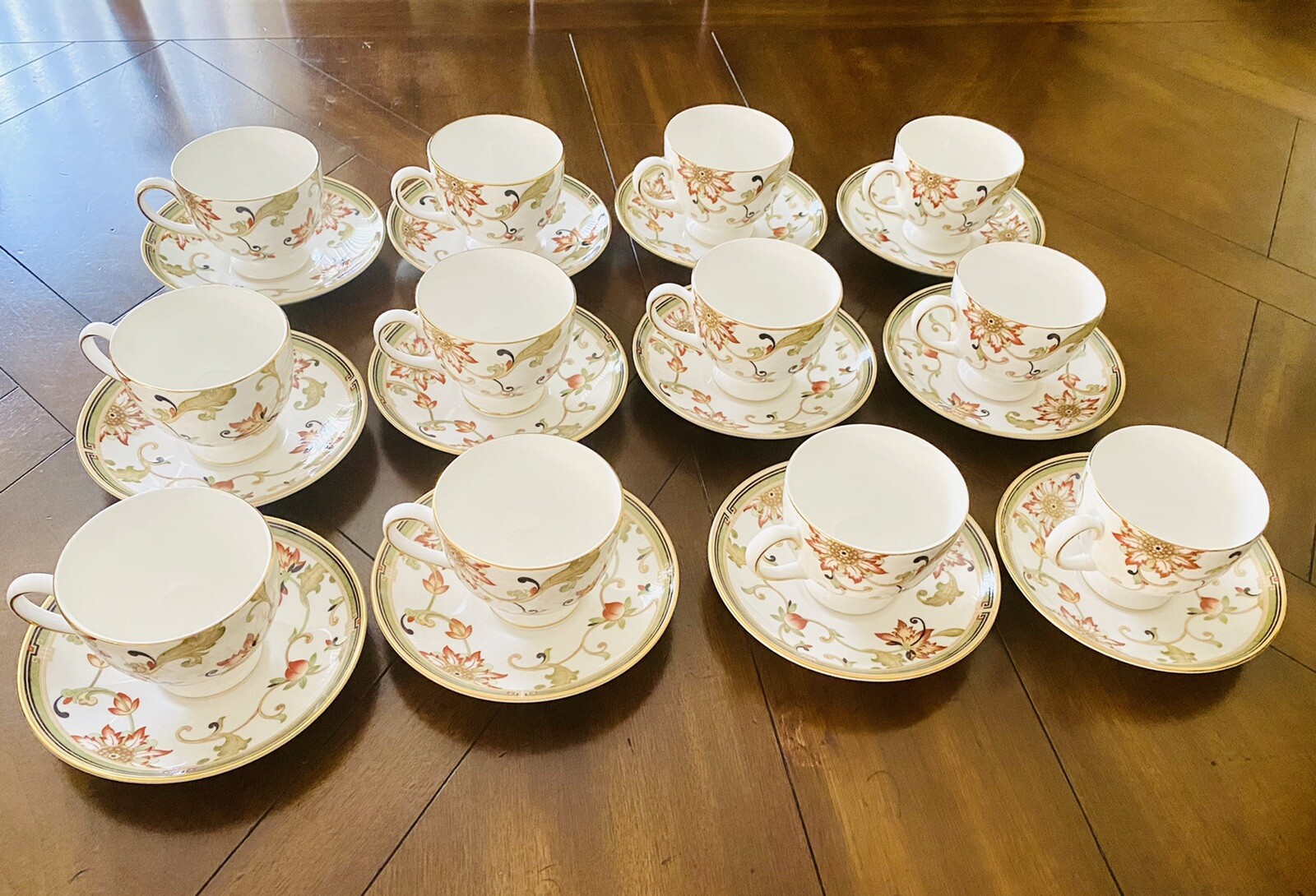 73 Piece WEDGWOOD OBERON BONE CHINA SET OF 12 + 12 Soup Bowls & Veg