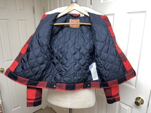 EUC Levis Women's Sz Large Red Buffalo Plaid Faux Sherpa Fleece Trucker Jacket S - Picture 3 of 4