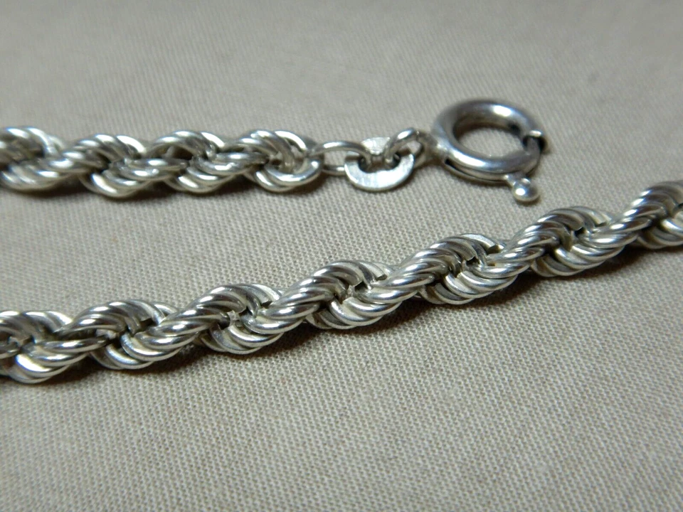 COLLAR CADENA PLATA ESTERLINA VINTAGE DE UNOAERRE 43cm LARGO 23 GRAMOS 2465 Foto 2 de 3