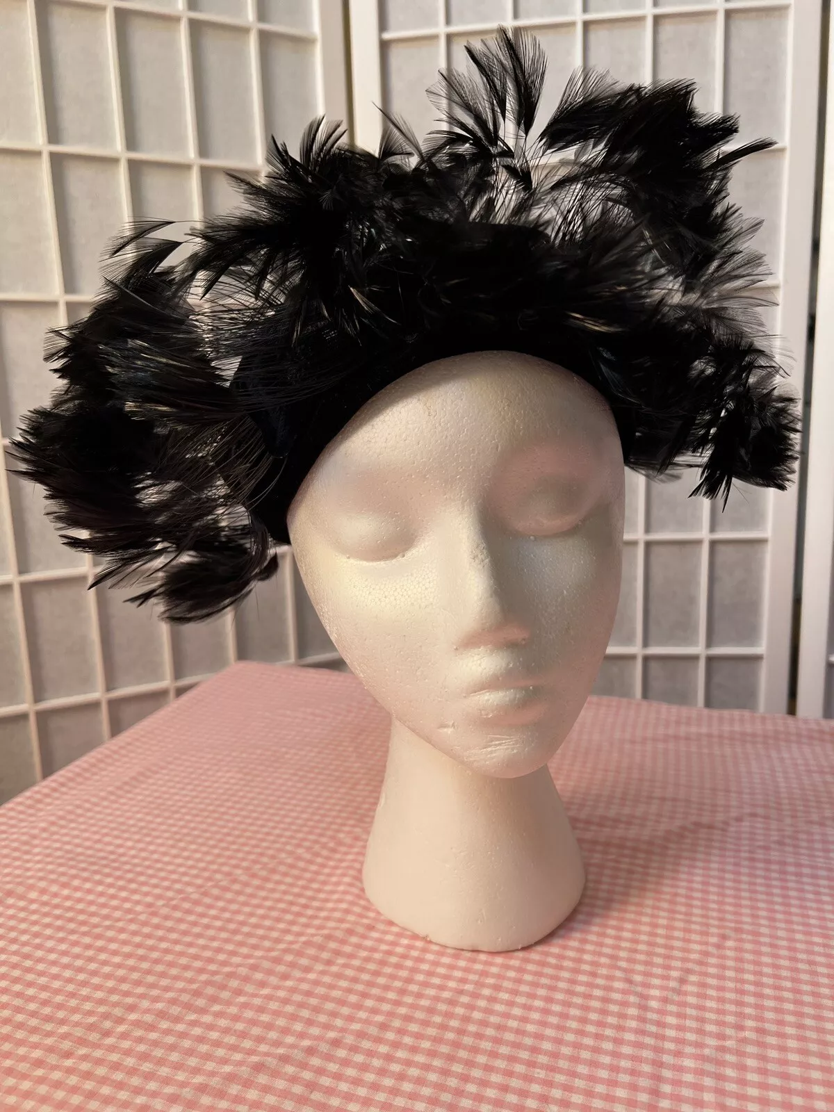 Chapeau Christian Dior noir plume et velours superbe style moderniste vintage