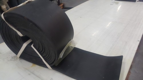 1/4"x 6" X 50 FT SKIRTBOARD RUBBER ROLL - Picture 2 of 3