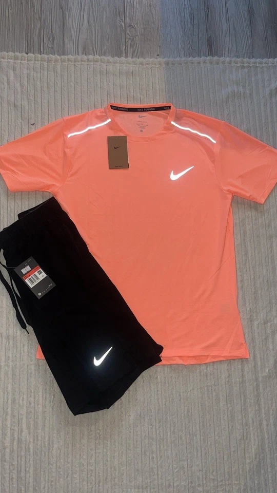 Nike Ensemble running homme L Dri-FIT 2 pièces t-shirt corail + short noir - Photo 1/4