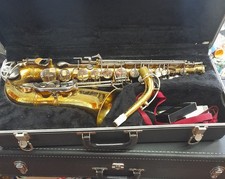 Vintage Selmer Bundy II Alto Saxophone with case