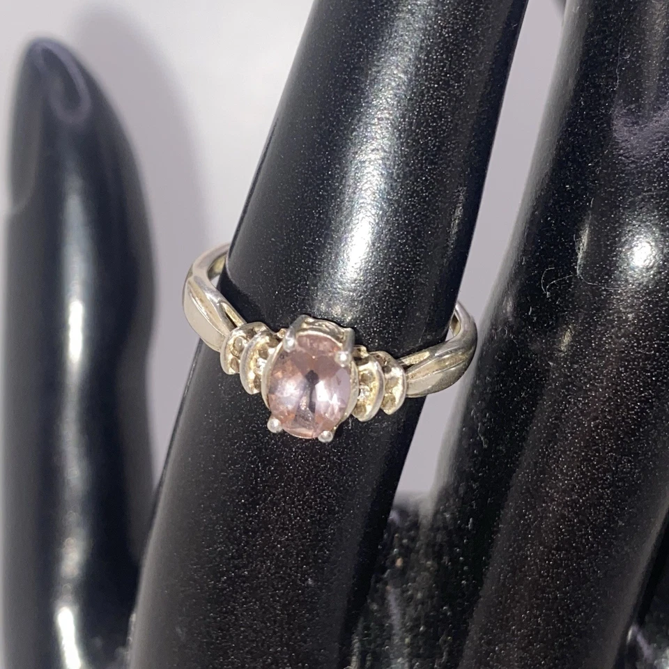 Conjunto de puntas creadas en laboratorio talla 7 anillo de ley 925 con astillas de diamantes y alejandrita Foto 3 de 4