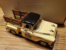 Models of Yesteryear , YRS 05 Chevrolet 3100 Pick-up "Dixie Gasoline Service"