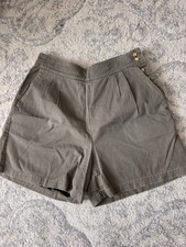VTG Banana Republic Safari Shorts Sz 16 Pleated Front Side Buttons Khaki Green