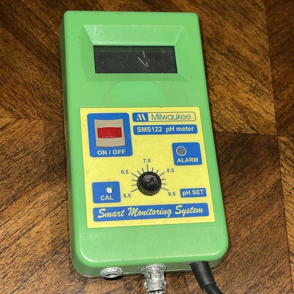 Milwaukee Instruments MC122 PH Controller w/ PH Smart monitoring system - Image 2 of 4