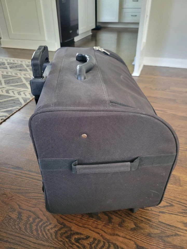 Estuche rodante para máquina de coser Bernina - negro - ver fotos y leer descripción - Foto 3 de 4