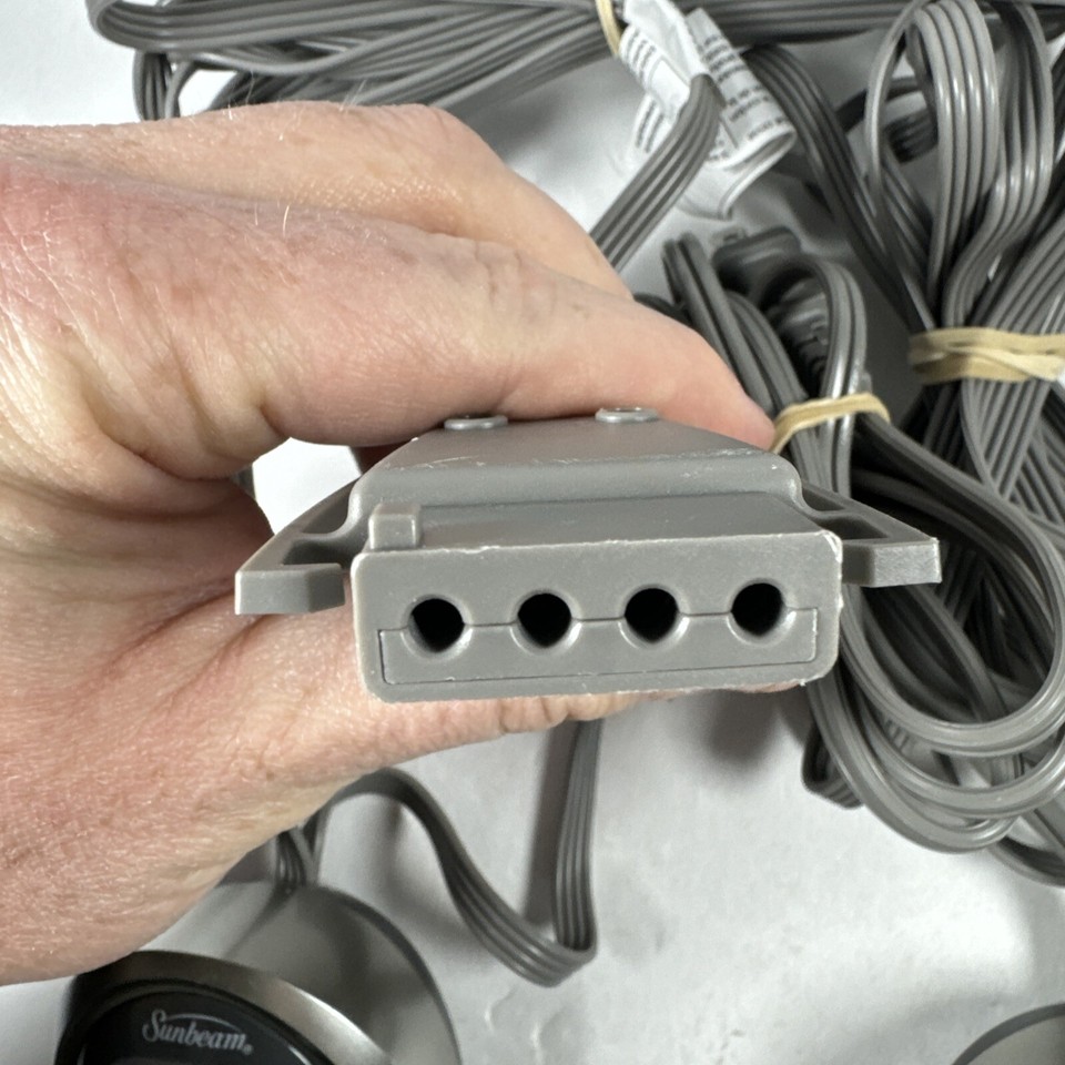 Holmes SUNBEAM DUAL CONTROL Electric Blanket Controller Z85KQA 4PRONG