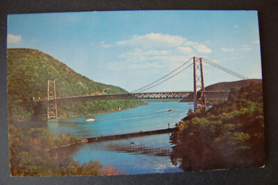E066 USA Bear Mountain Bridge, N. Y. / Bear Mountain Inn / State Park post card 