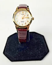 Women's Timex~25mm~Indiglo~Date~Gold Tone~Mother of Pearl~Leather~New Battery
