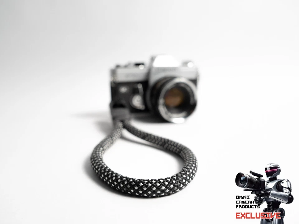 CHECKMATE 相机表带 – 黑白手腕带峰值设计锚/定制 — 第 2/4 张图片