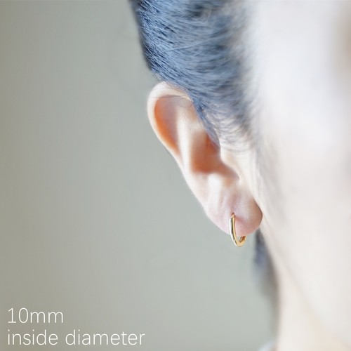 Pendientes Huggie Sleeper De Plata De Ley De 2mm Con Aro De 10mm En Oro Rosa - Imagen 5 de 6