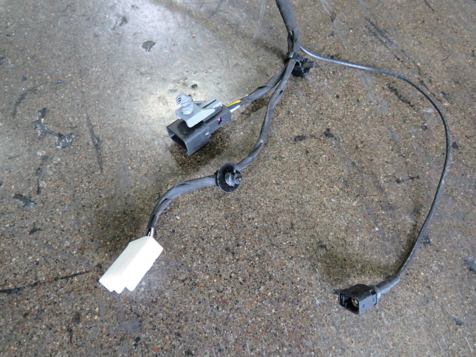 Ferrari Portofino, Deck Lid Wire Harness, Used, P/N 867040