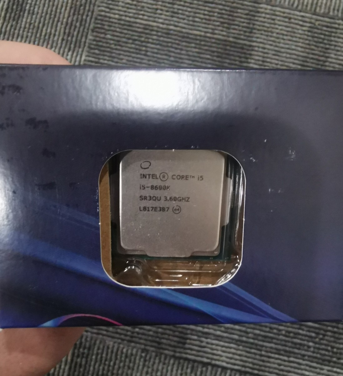 Intel Core i5-8600K 3.6 GHz LGA 1151 Hexa-Core Processor CPU