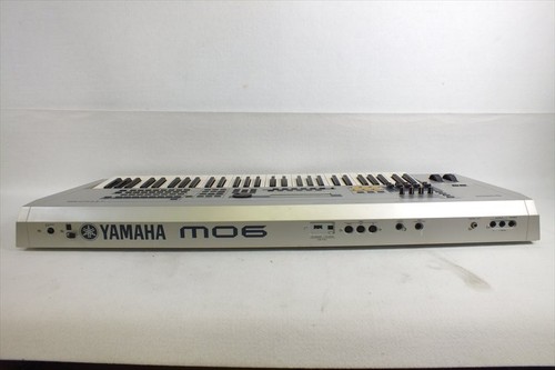 Yamaha MO6 61-Key Music Production Synthesizer w/soft case From Japan - Picture 6 of 12