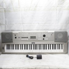 Yamaha YPG -235 Keyboard 76 Key Electronic Keyboard Tested 4 Keys Does Not Work