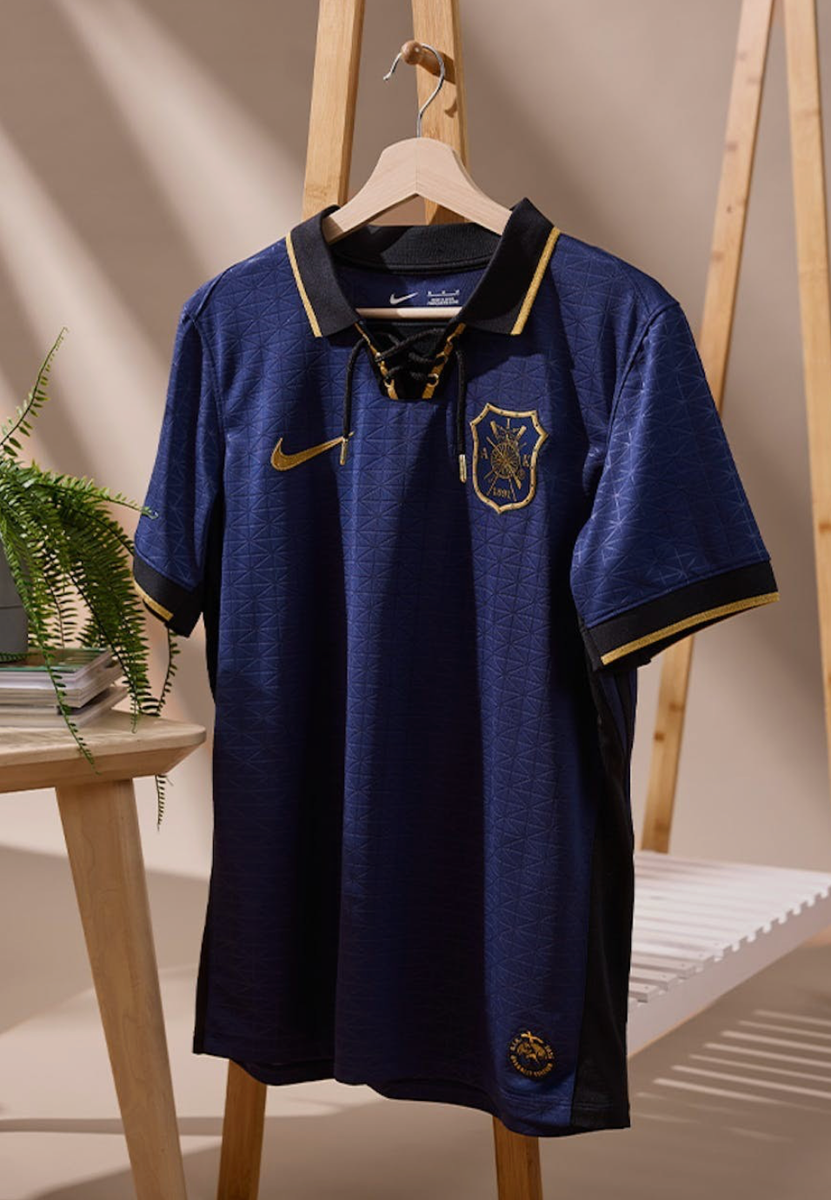 オ*ル様 新品 everyone  JERSEY ネイビー L In Hand Nike AIK 2026 Overallt Edition Jersey - Limited Edition