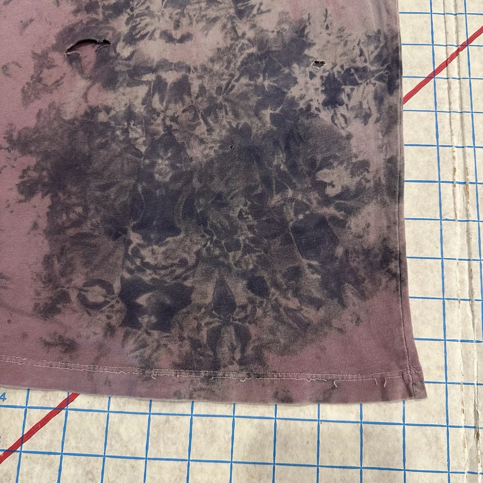 Camiseta 21 Pilots Clique Band Tour lavada desbotada buracos de alvejante esmagados média - Imagem 3 de 4